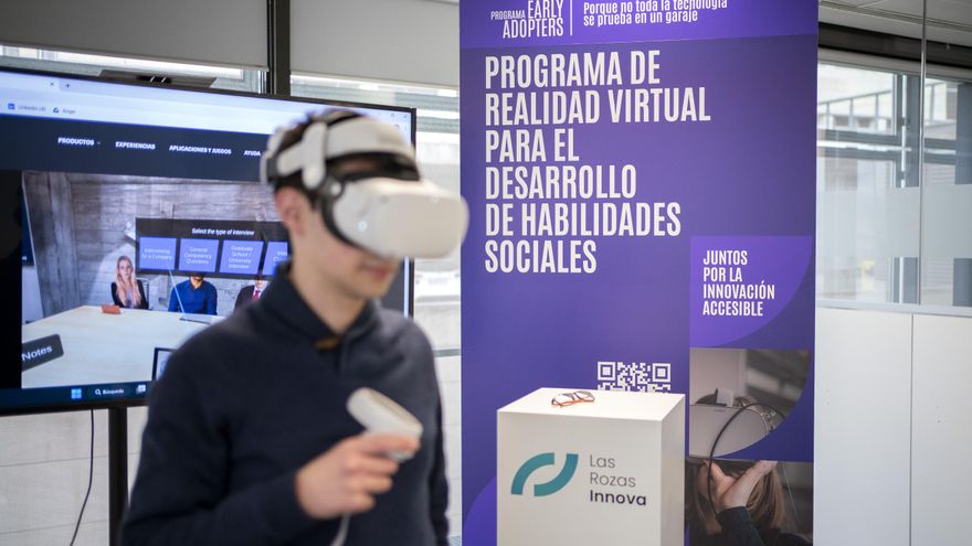 Hablar en 'público' con gafas de realidad virtual para mejorar la comunicación de las personas con Asperger