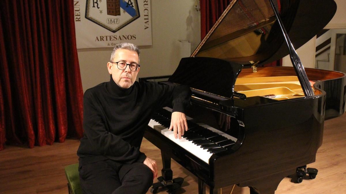 El pianista Javier Vázquez ofrece un recital de piano el viernes en la Sala Eutherpe de León