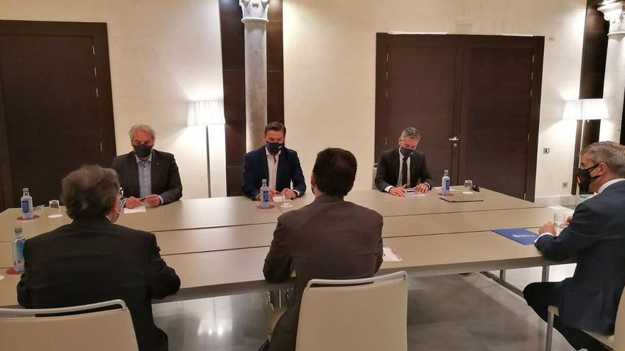 El PP se marcha del Gobierno municipal de Granada y rompe con Ciudadanos para forzar la renuncia del alcalde