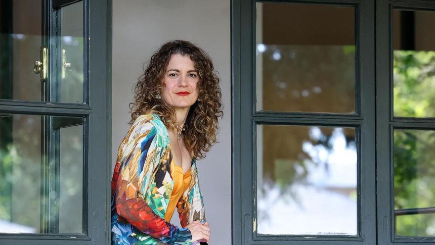Sara Walker, astrobióloga: “Quizá tengamos la vida alienígena delante de los ojos y no sabemos reconocerla”