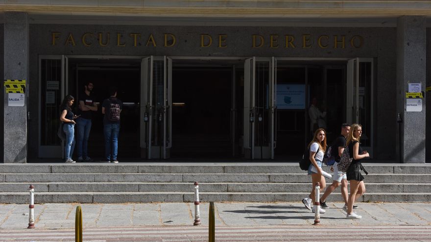 La presunta caja B de la Complutense llega a juicio con una petición de seis años de cárcel al exgerente de la Universidad
