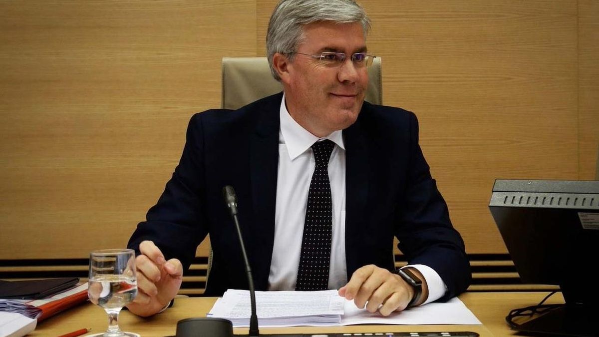 Fernández de Moya dice que una "denuncia idéntica" se archivó en 2014 porque "actuó con la legalidad en la mano"