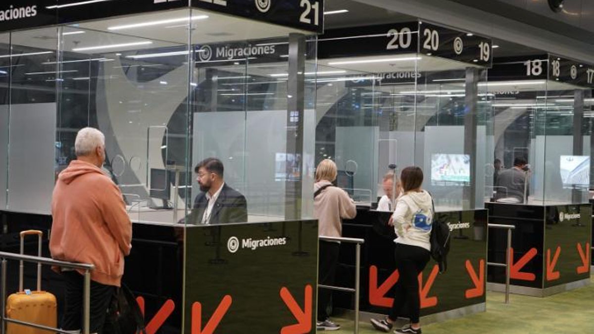 Ciudadanía argentina para extranjeros: qué cambió con el nuevo DNU