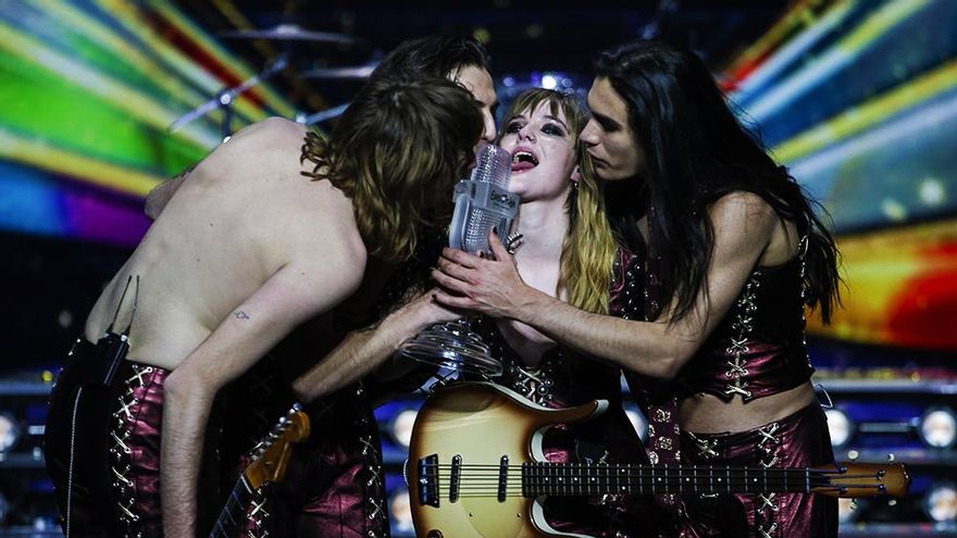 Ataques homófobos contra Maneskin desde una TV de Bielorrusia: "Homosexuales degenerados, basura que huele a sida"