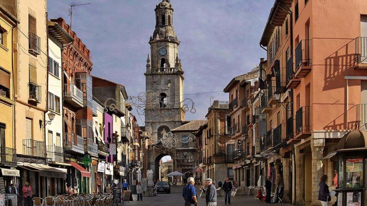 Imagen del arco y el reloj toresano