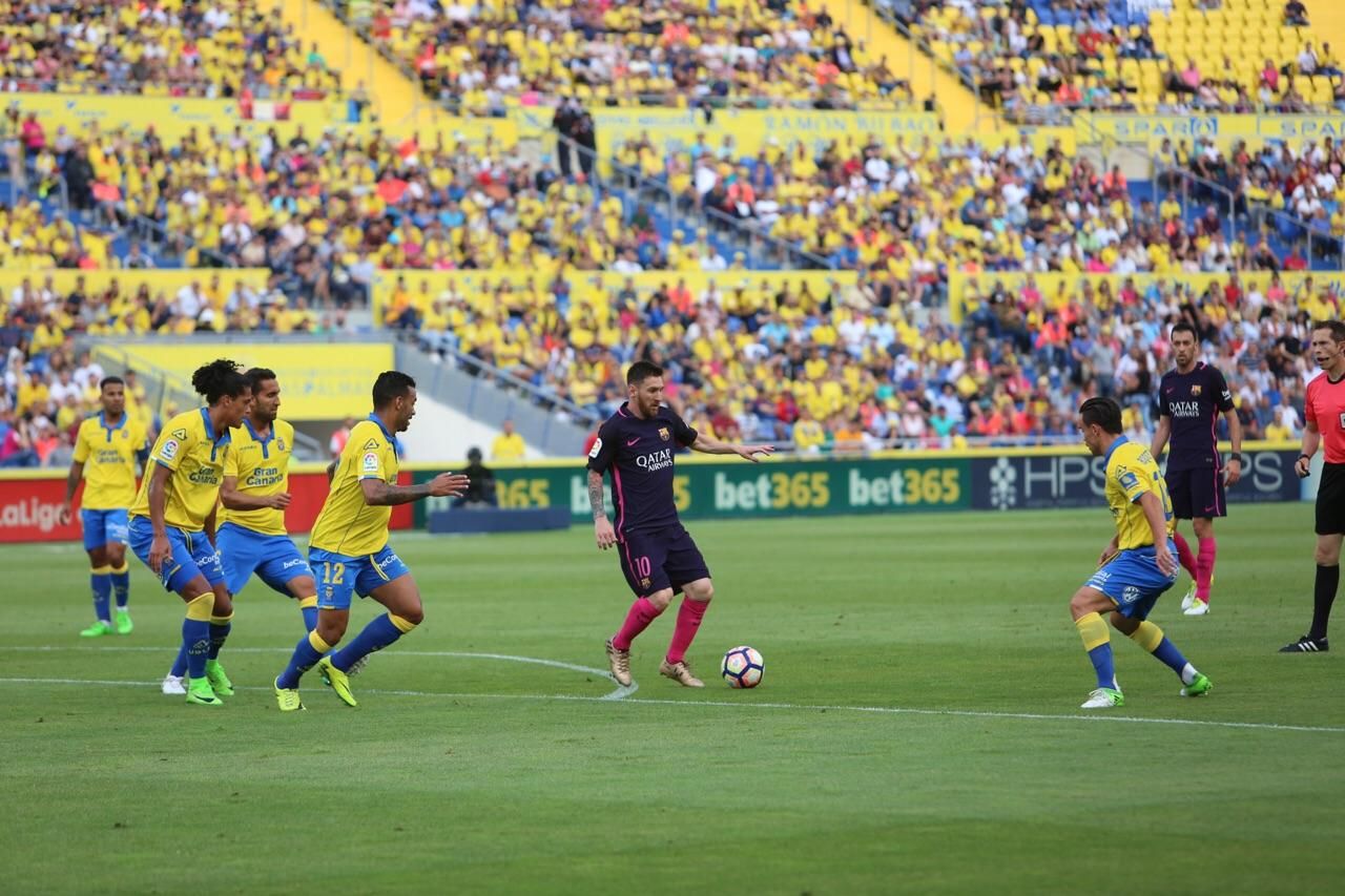 Partido entre la UD Las Palmas y FC Barcelona. Alejandro Ramos.