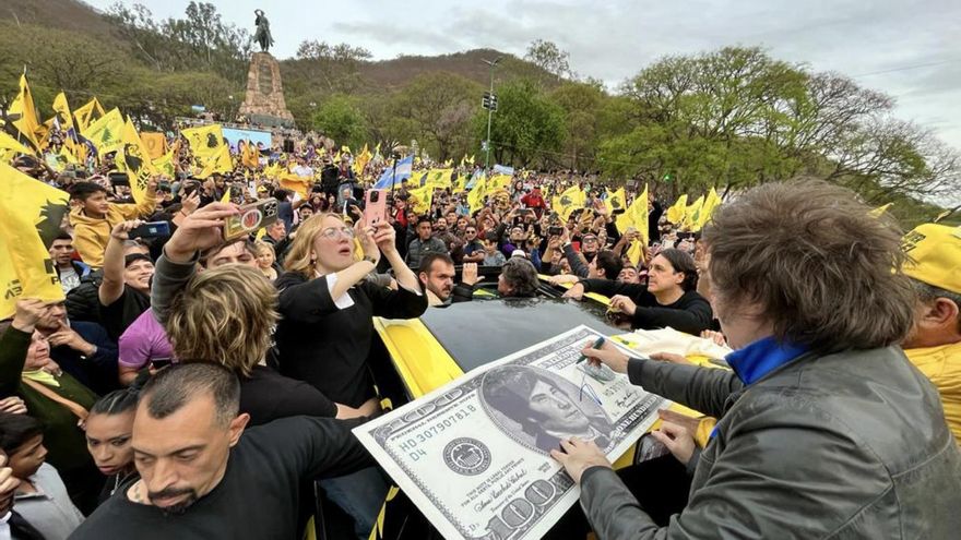 Milei espera dolarizar el 10 diciembre endeudándose por US$ 20.000 millones