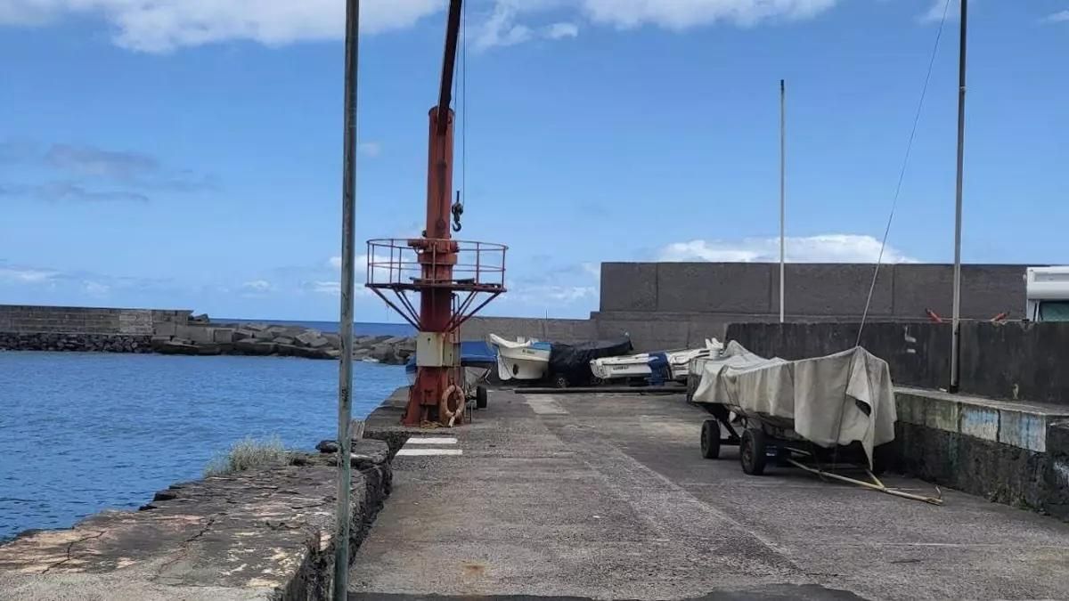 Puertos Canarios incluye a puerto Espíndola de San Andrés y Sauces en el acuerdo de cesión  de 14 instalaciones a las cofradías de pescadores