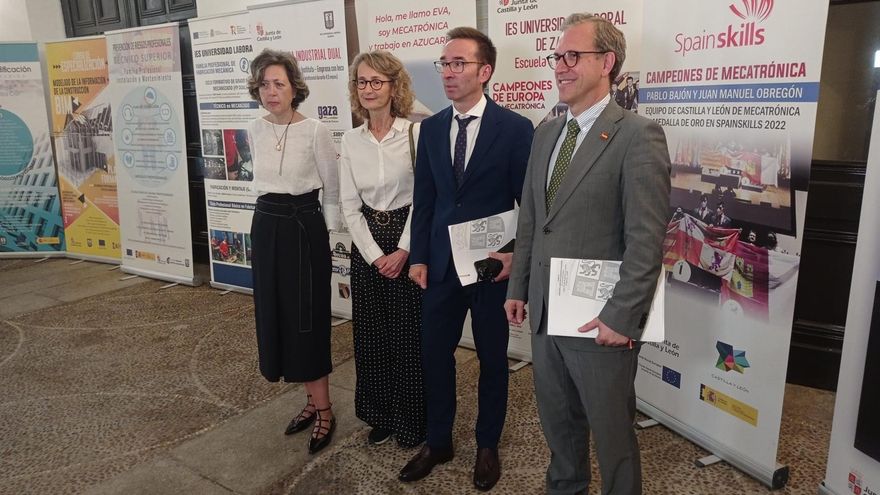 Cesan otros dos cargos en la Consejería de Industria de Castilla y León, de Vox, dos meses después de nombrarlos