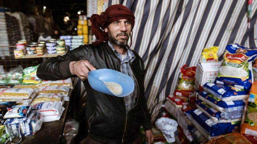 Un mes después de la huida de Al Asad, Damasco vive una libertad incierta: "Vivíamos en un estado de terror"