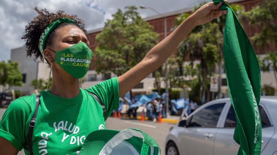 Diputados dominicanos votan a favor de permitir el aborto en un único caso