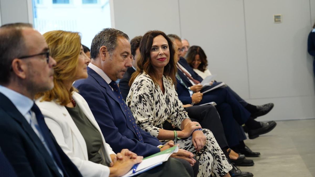 La consejera de Fomento, Rocío Díaz, en la presentación de la bolsa de vivienda.