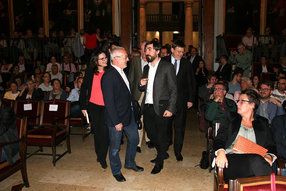 Montiel, Oltra y Puig junto a Escolar en el Paraninfo de La Nau