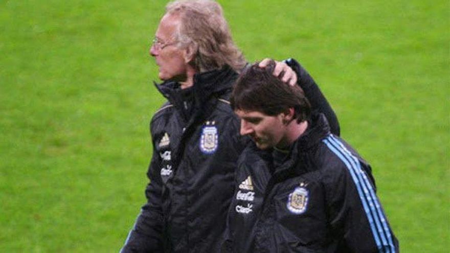 "Pensá que en este país hay gente que le dice a Messi fracasado, qué queda para los otros pibes, se pregunta Fernando Signorini.