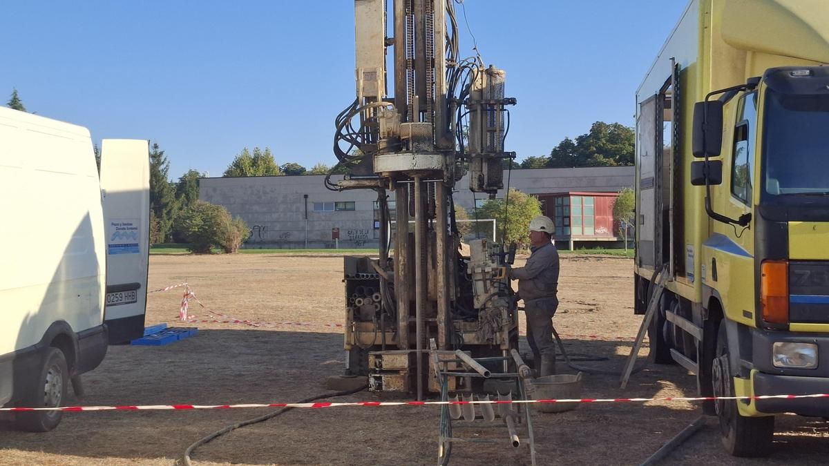 La Universidad de León avanza en la futura Facultad de Medicina con las catas del terreno