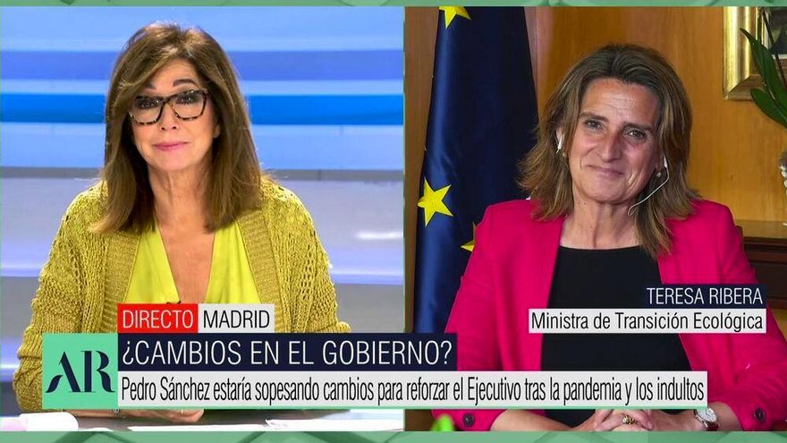 Ana Rosa Quintana, a la ministra Teresa Ribera sobre la factura de la luz: "¿A qué hora pone usted la lavadora?"