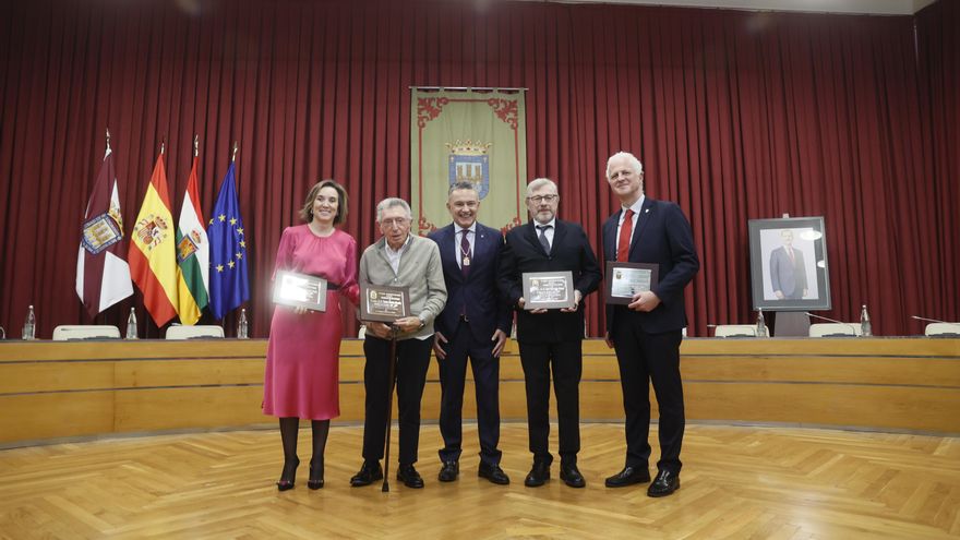 Medallas de Oro de Logroño: exalcaldes y 25 años de servicio público
