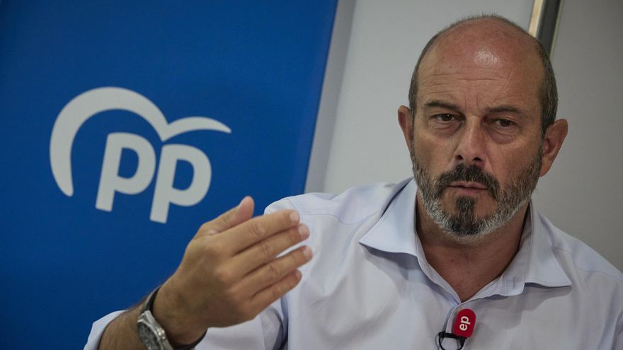 Archivo - El vicesecretario nacional de Coordinación Autonómica y Local del PP, Pedro Rollán, durante una entrevista para Europa Press, en la sede del Partido Popular, a 11 de agosto de 2022, en Madrid (España). Pedro Rollán fue el vicepresidente de la Co