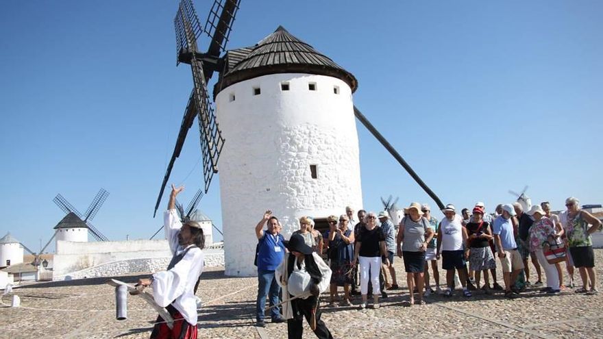 Visita teatralizada en algunos de los molinos que pueblan Castilla-La Mancha