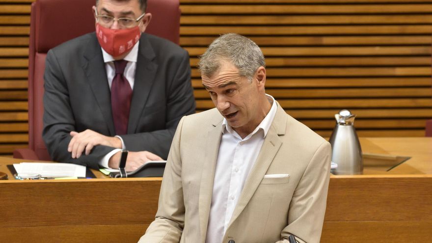 Toni Cantó en la sesión de control de Les Corts