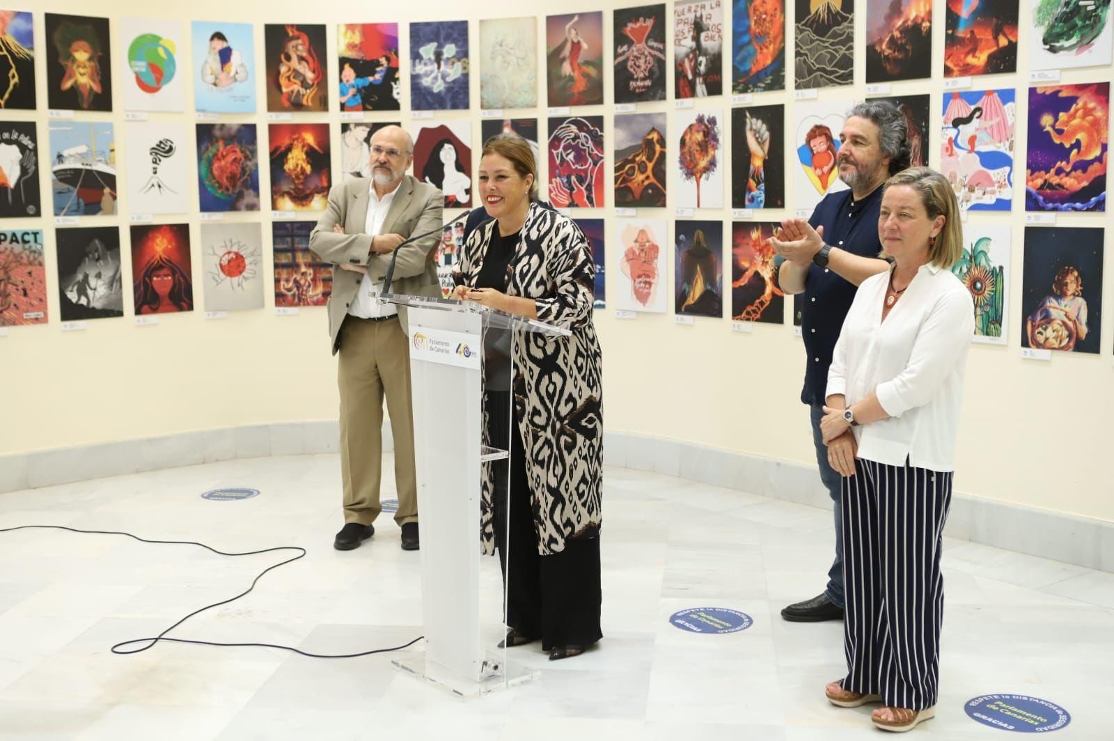 Inauguración de la exposición solidaria solidaria ‘Proyecto Volcán: un cómic para La Palma’ .