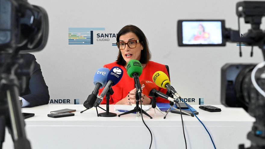 Exigen explicaciones a la alcaldesa de Santander por el "posible conflicto de intereses" del jefe de Recursos Humanos que prepara a opositores