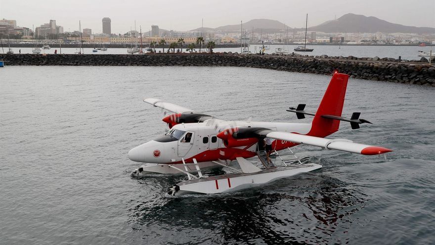 El hidroavión de Surcar, en el puerto de Las Palmas