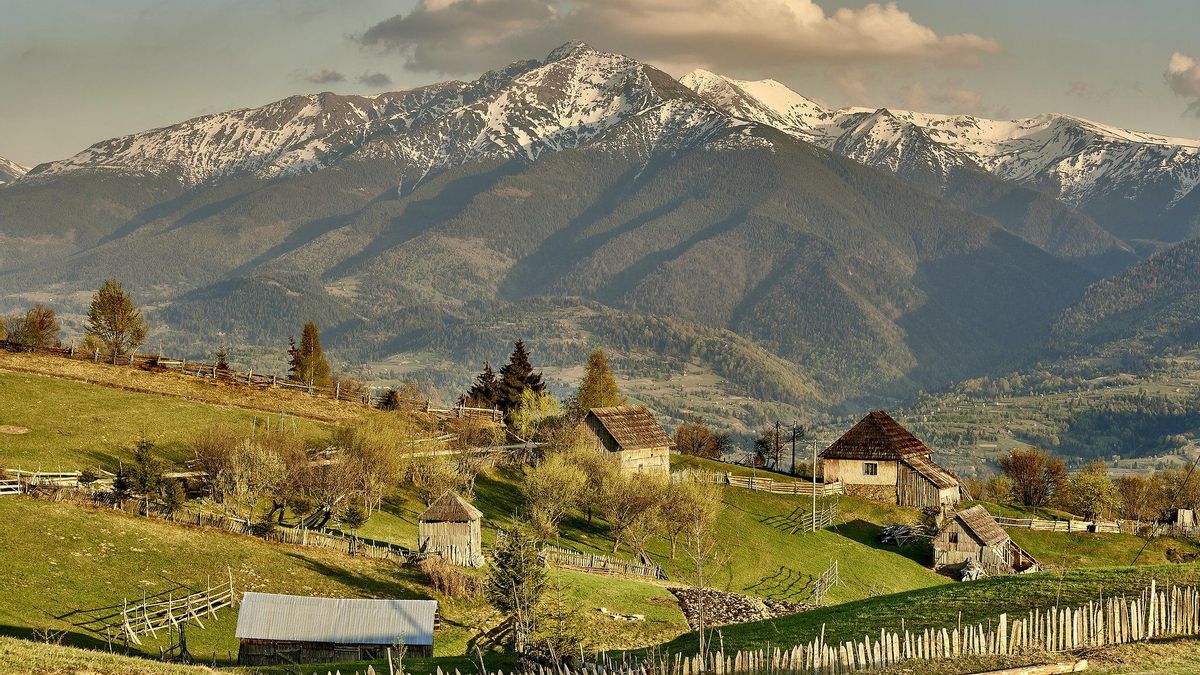 Un viaje al norte de Los Cárpatos: Maramures, las iglesias de madera y el único cementerio alegre de Europa