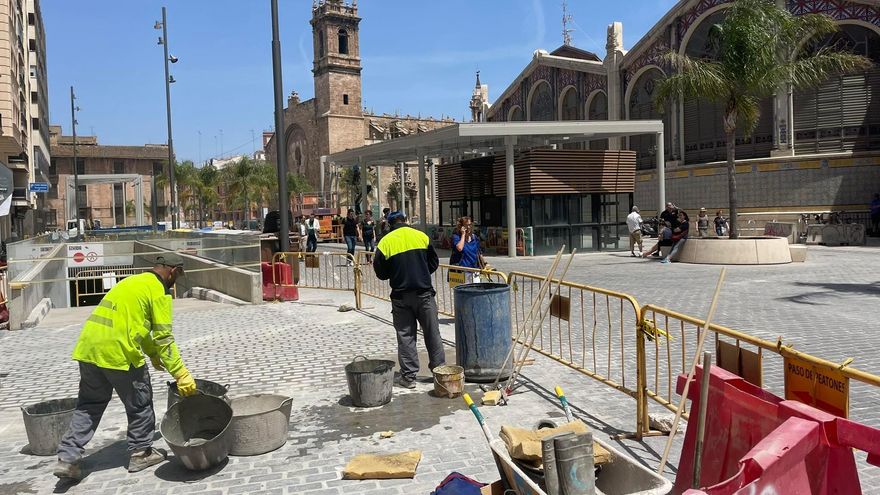 Últimos trabajos en la plaza de Bruges.