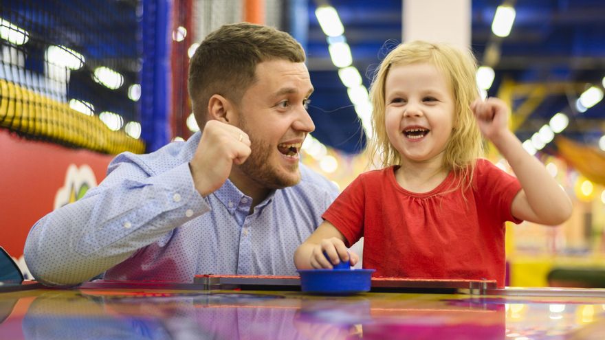 Cómo fomentar en los niños una competencia sana: "Hay padres que cometen el error de dejarles ganar siempre"