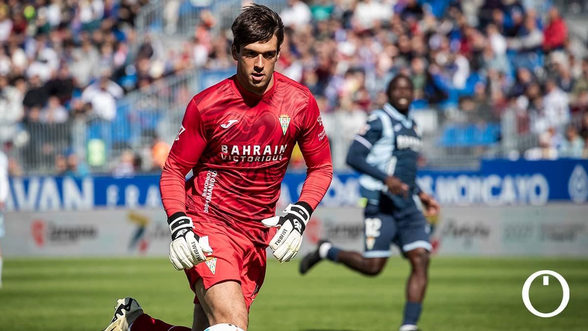 Iker Álvarez durante el duelo en Zaragoza 