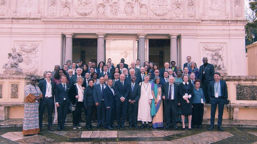 La muerte del papa puede dejar huérfanos a quienes buscan que los ricos paguen más impuestos
