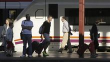 Adif inyecta 3.687 millones para hacer 1.000 km más de AVE y Renfe anticipa más cierres de líneas convencionales