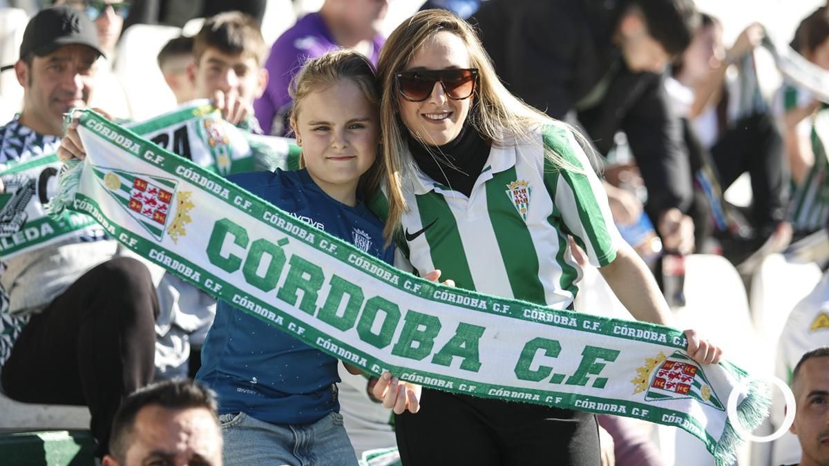Grada Blanquiverde del Córdoba CF - SD Huesca
