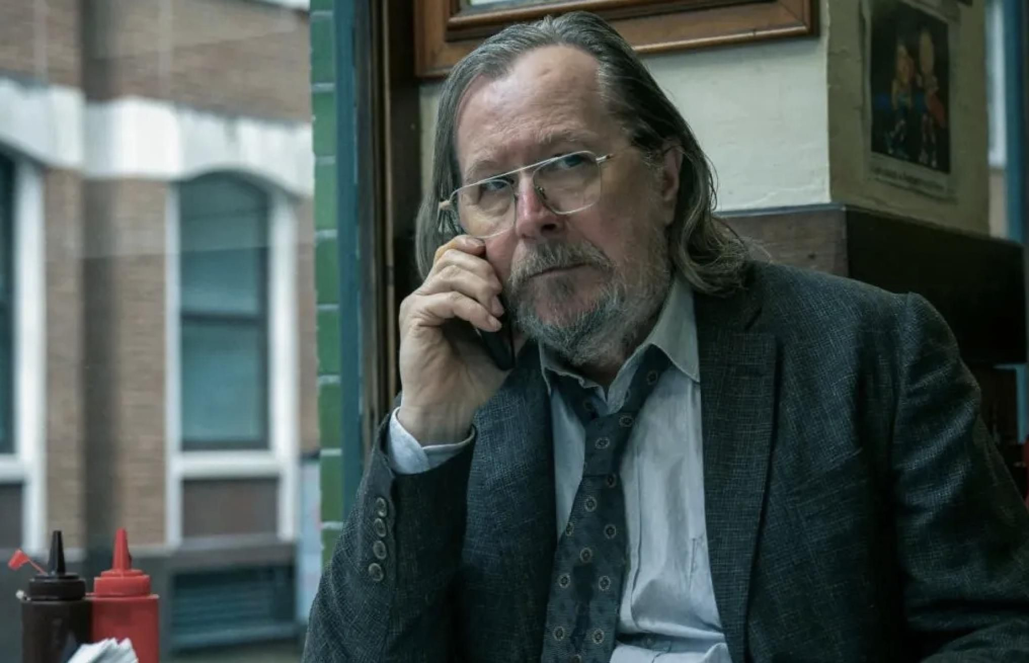 Gary Oldman es el protagonista de la serie "Slow Horses" que vuelve este mes con una nueva temporada.