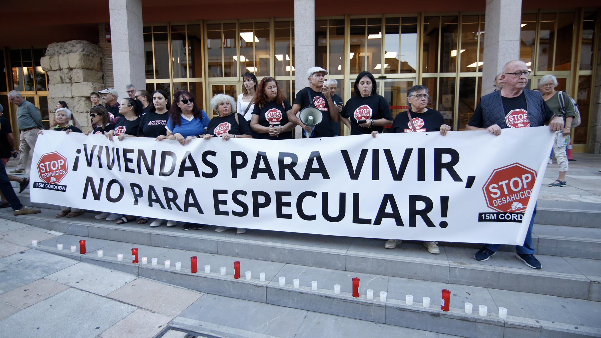 Concentración por la muerte de Maricarmen