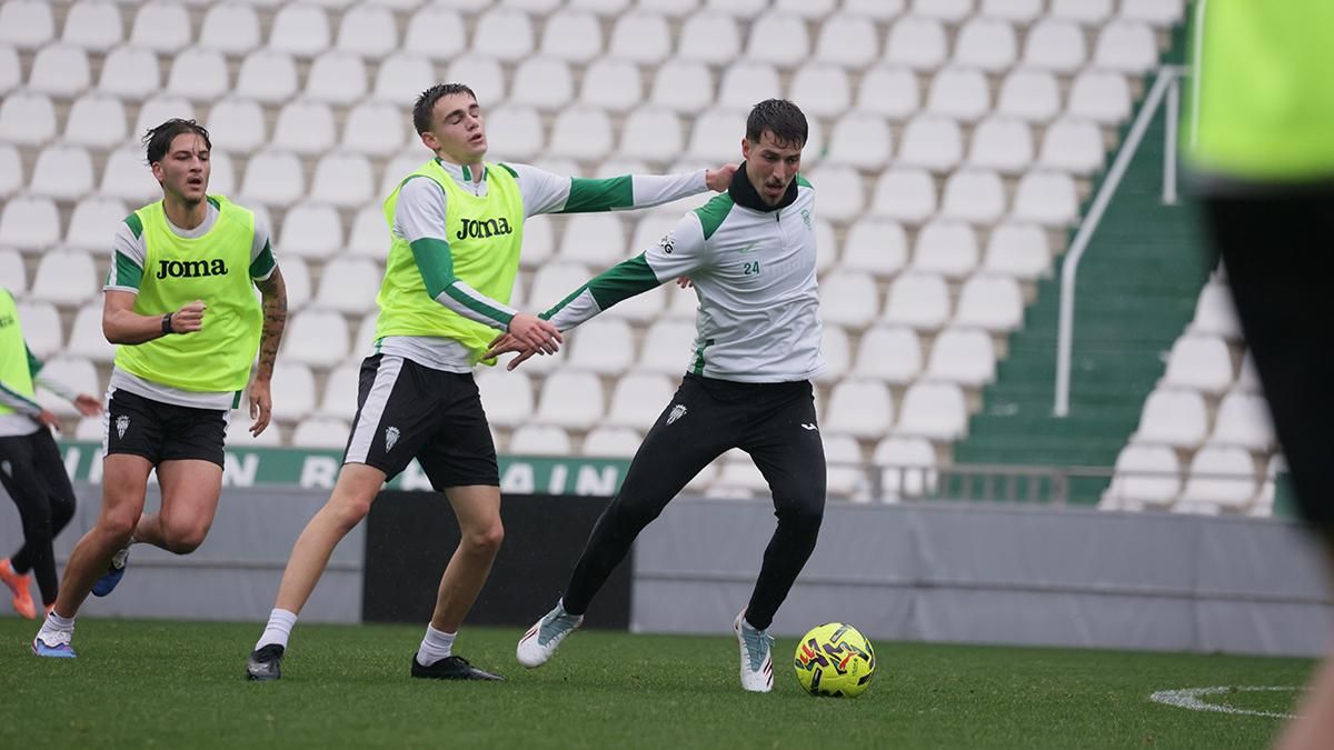 Las imágenes del amistoso entre el Córdoba CF y el filial