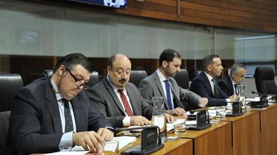 Vox quiere traer a Extremadura inquietud por la ocupación de viviendas pese a que baja y es residual