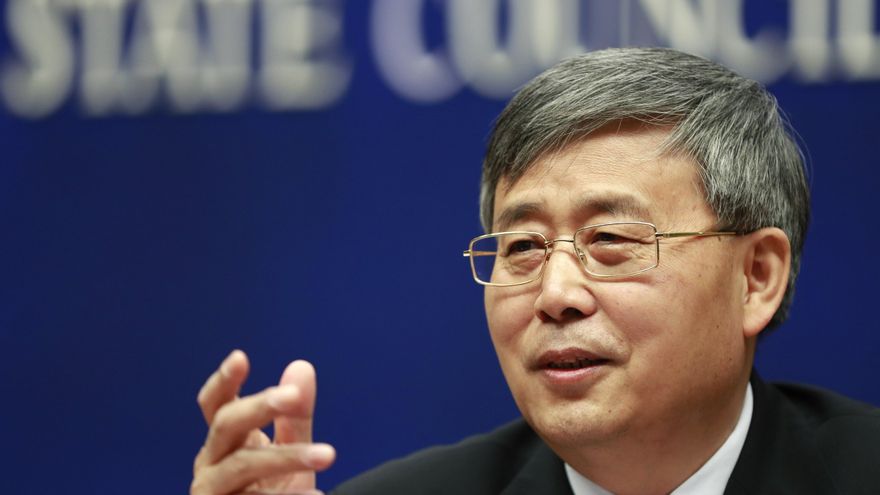 Guo Shuqing, vicegobernador del Banco Popular de China (BPC, central). EFE/How Hwee Young/Archivo