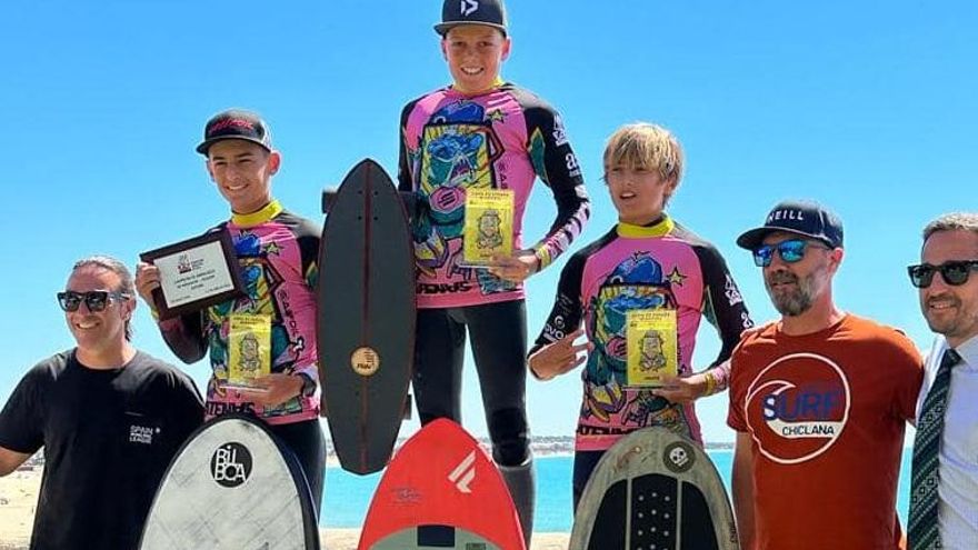 Doble triunfo canario en la Copa de España de Wing Foil