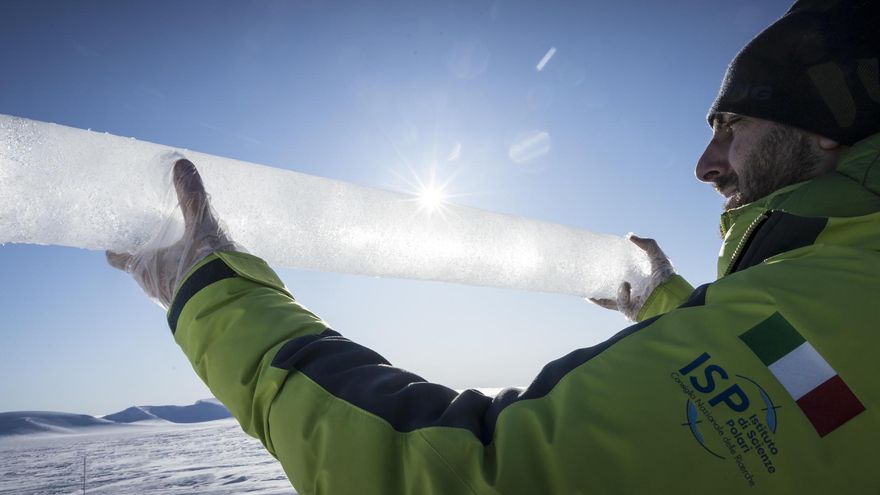 Inauguran en la Antártida un espacio bajo el hielo para conservar muestras de glaciares