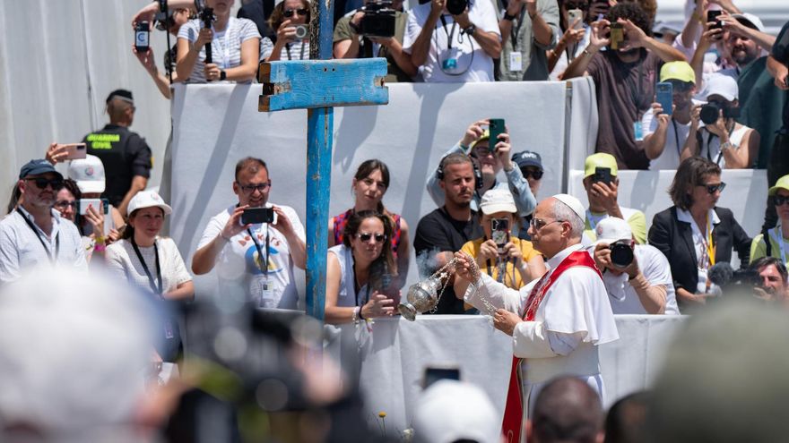 El Papa, en Arguineguín: "No podemos acostumbrarnos a contar muertos. La dignidad humana no tiene pasaporte"