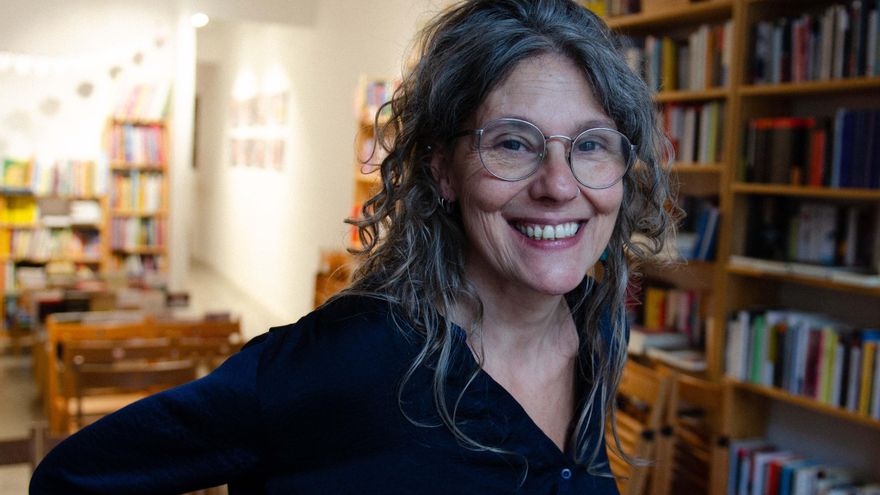 Elena González Matas, librera: "A veces, conocer a un escritor es decepcionante"