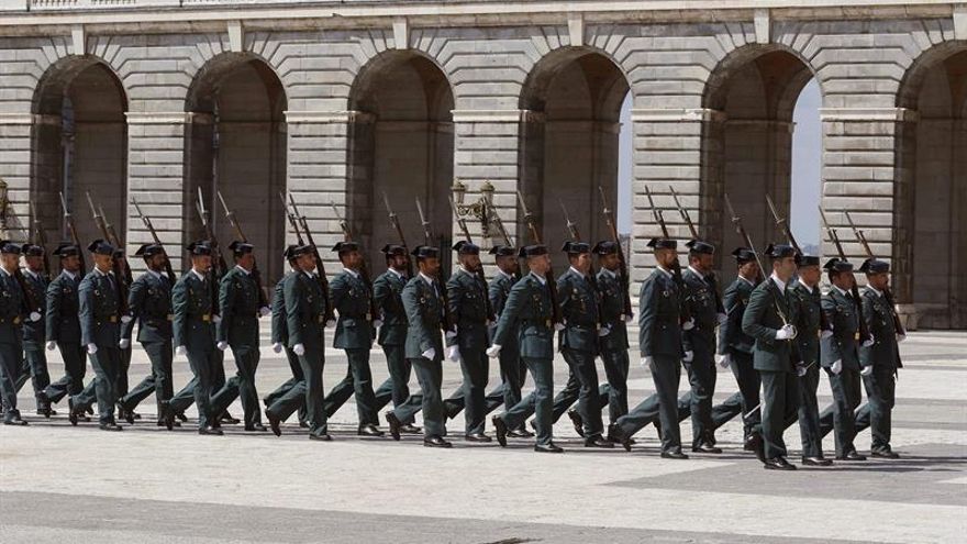 La Guardia Civil vuelve al relevo solemne de la Guardia Real tras 88 años