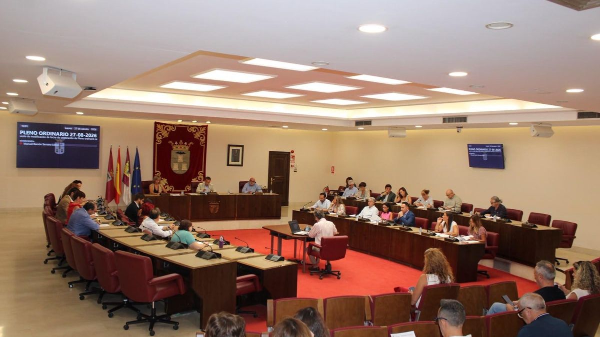 Pleno municipal en el Ayuntamiento de Albacete que ha rechazado el proyecto para un macrovertedero de amianto en la ciudad