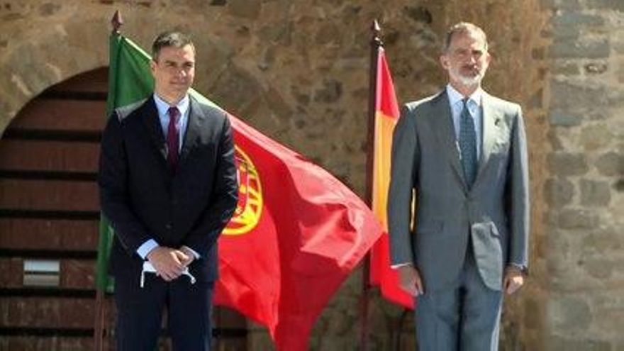 Pedro Sánchez participará junto a Felipe VI en un acto este viernes en Barcelona tras la polémica por la ausencia del rey en la entrega de despachos judiciales