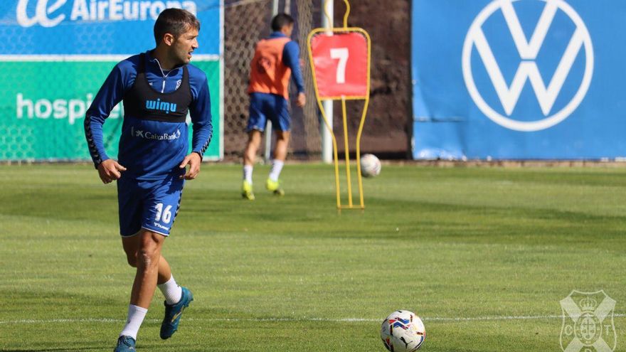 Aitor Sanz: “El Almería tiene mucho potencial, pero nosotros somos fuertes”