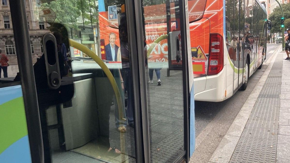Nuevo frente para el Ayuntamiento de Santander, ahora con los empleados de los autobuses: falta de plantilla, vehículos "insuficientes", cocheras pequeñas y una "arbitraria" gestión de la bolsa de empleo