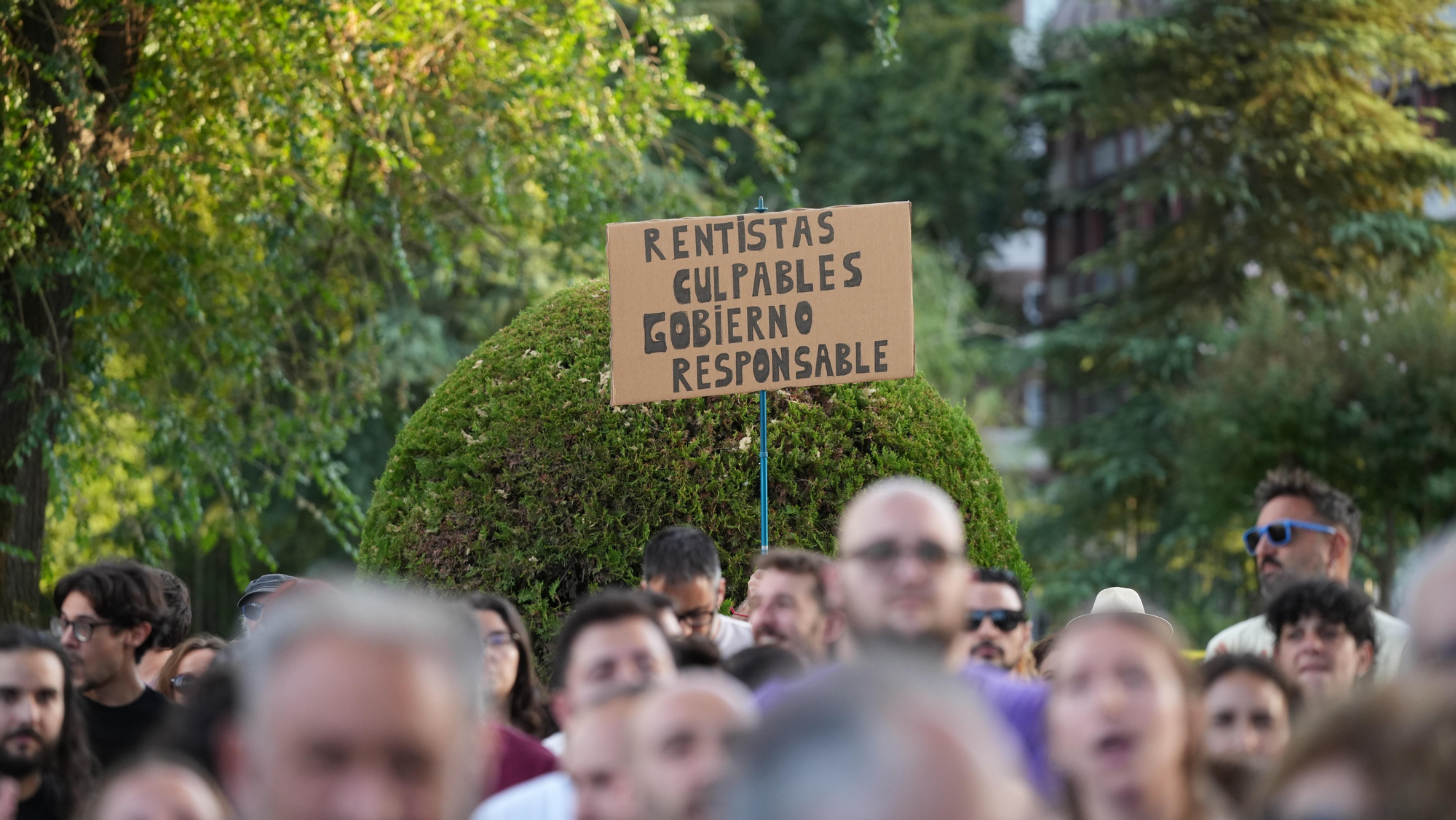 Concentración en Córdoba por la vivienda tras el desahucio de Maricarmen