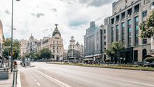 Madrid desde la calle Alcalá, sede de la Consejería de Cultura y Turismo